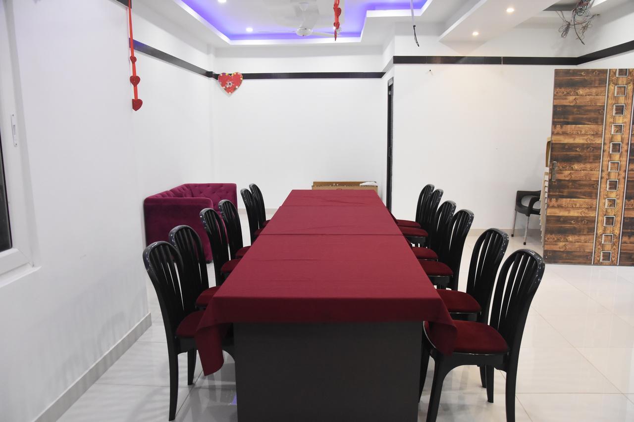 Hotel Rajshree Tanakpur Buitenkant foto