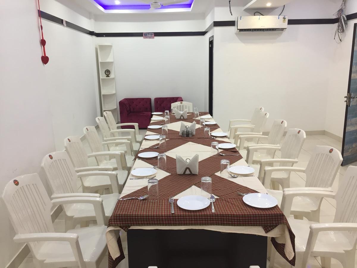 Hotel Rajshree Tanakpur Buitenkant foto