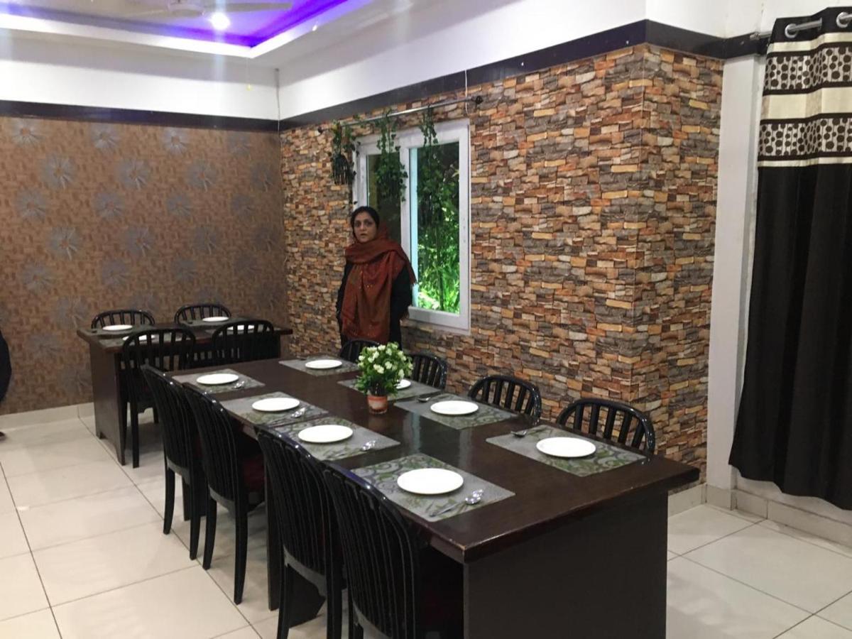 Hotel Rajshree Tanakpur Buitenkant foto